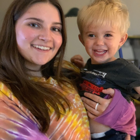 Meet your Posher, Sandy - Picture 13 of 17